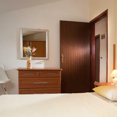 Gino Apartment